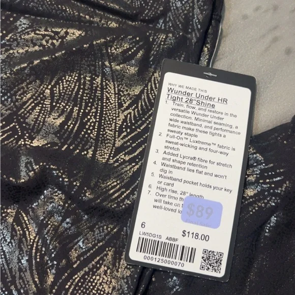 NWT Lululemon fun, Black Leggings! Sz 6 - Picture 2 of 2